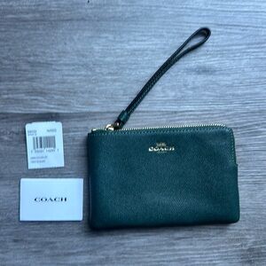 NWT Coach Wristlet - Dark Ivy Green